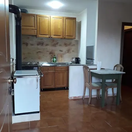 Apartment Castello Nuovo Di - 1