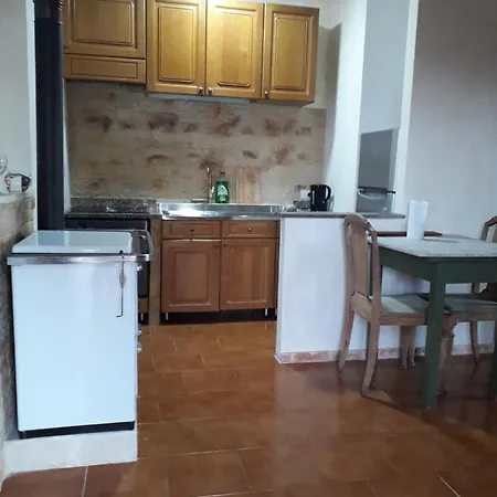 Apartment Castello Nuovo Di - 1